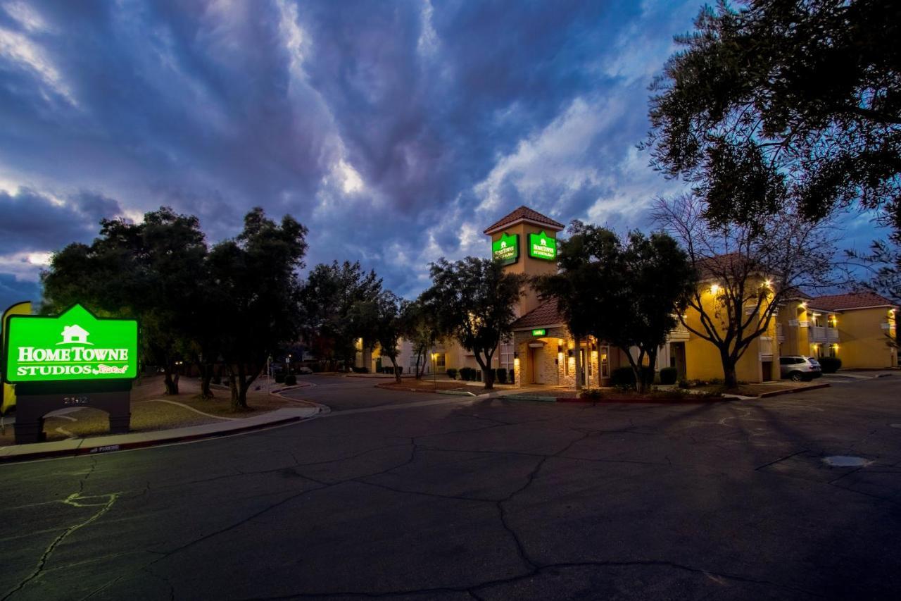 Hometowne Studios By Red Roof Phoenix - Dunlap Ave Exterior photo